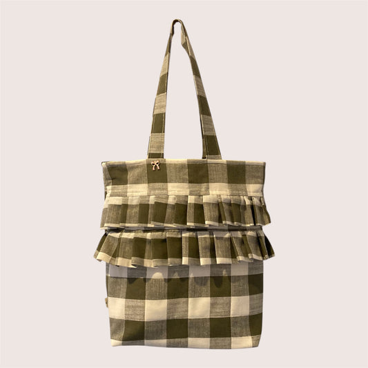 Frill Me Tote